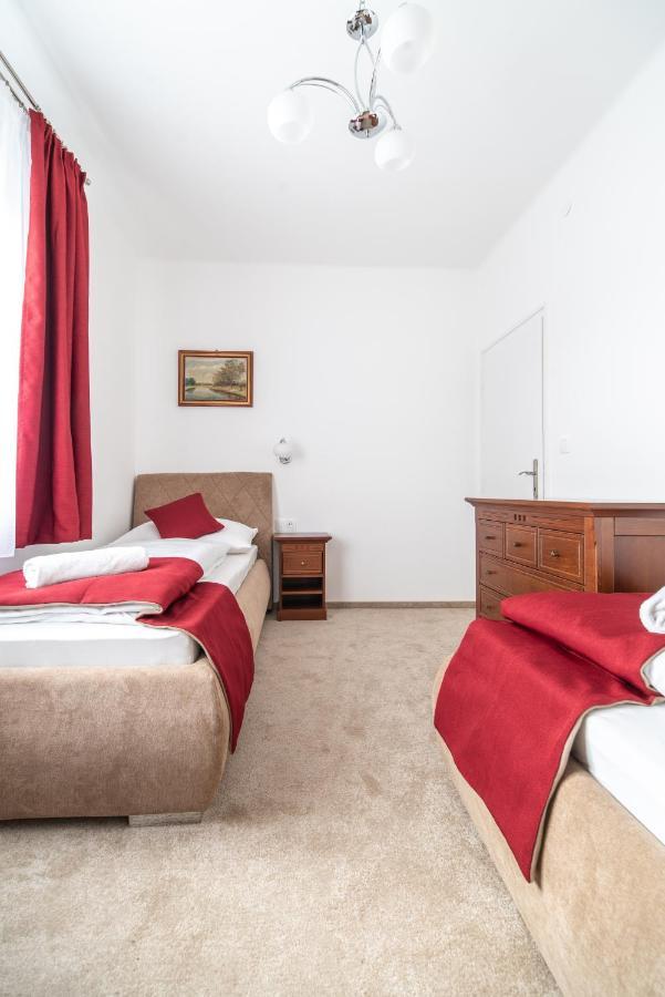 Topaz Apartmanhazak ケストヘイ エクステリア 写真