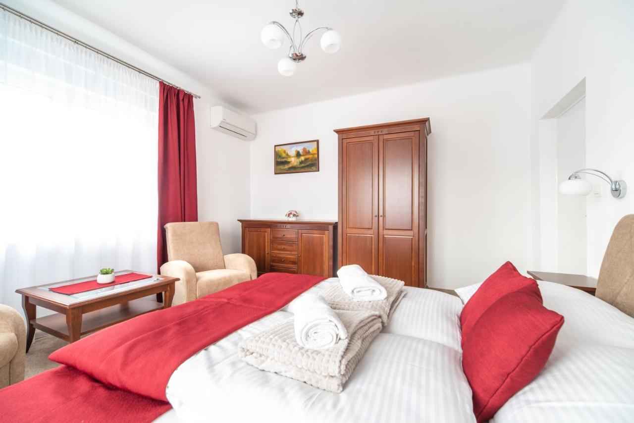 Topaz Apartmanhazak ケストヘイ エクステリア 写真