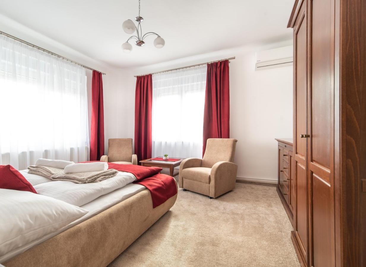 Topaz Apartmanhazak ケストヘイ エクステリア 写真