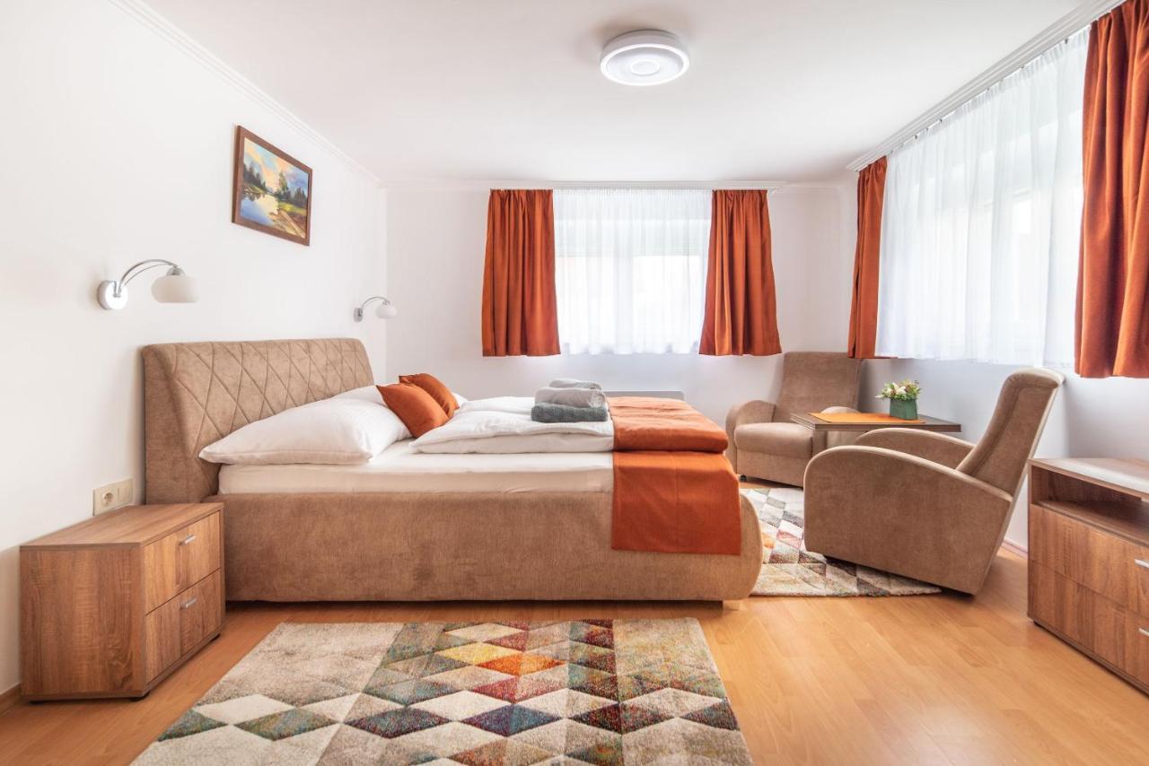 Topaz Apartmanhazak ケストヘイ エクステリア 写真