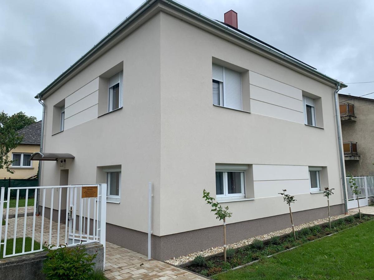 Topaz Apartmanhazak ケストヘイ エクステリア 写真
